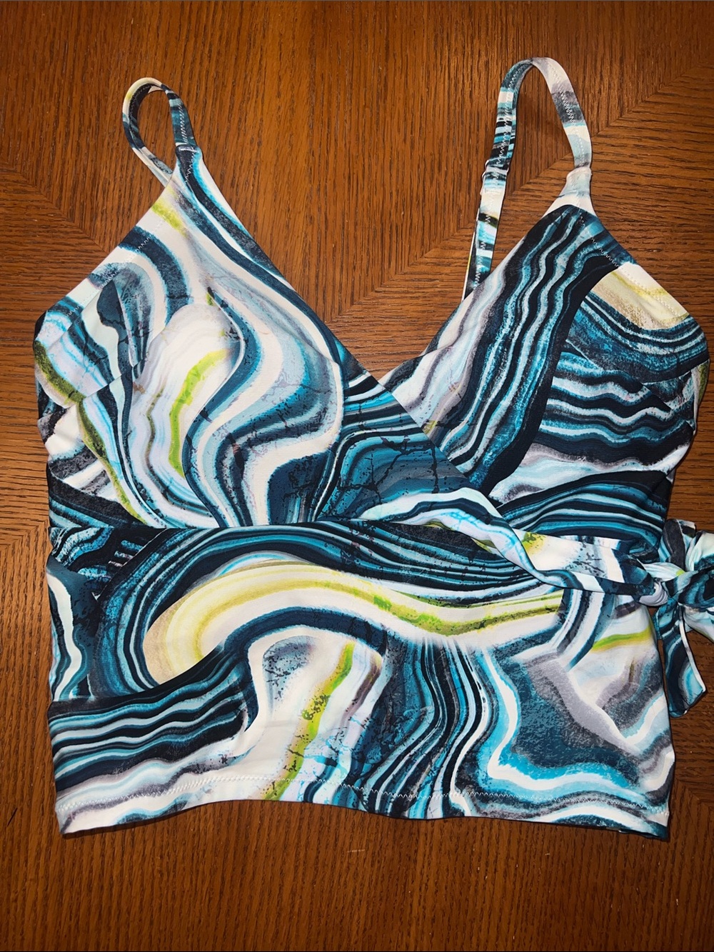 Calia small Women’s V-Neck Printed Crop Tank Top in Teal & White B34